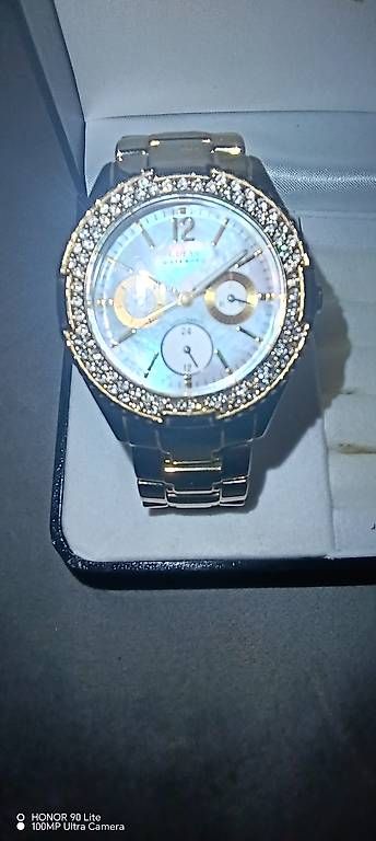 Montres: Super e montre analogique Waterproof 30 M GUESS – D'occasion à Genève par car_9qm9 4