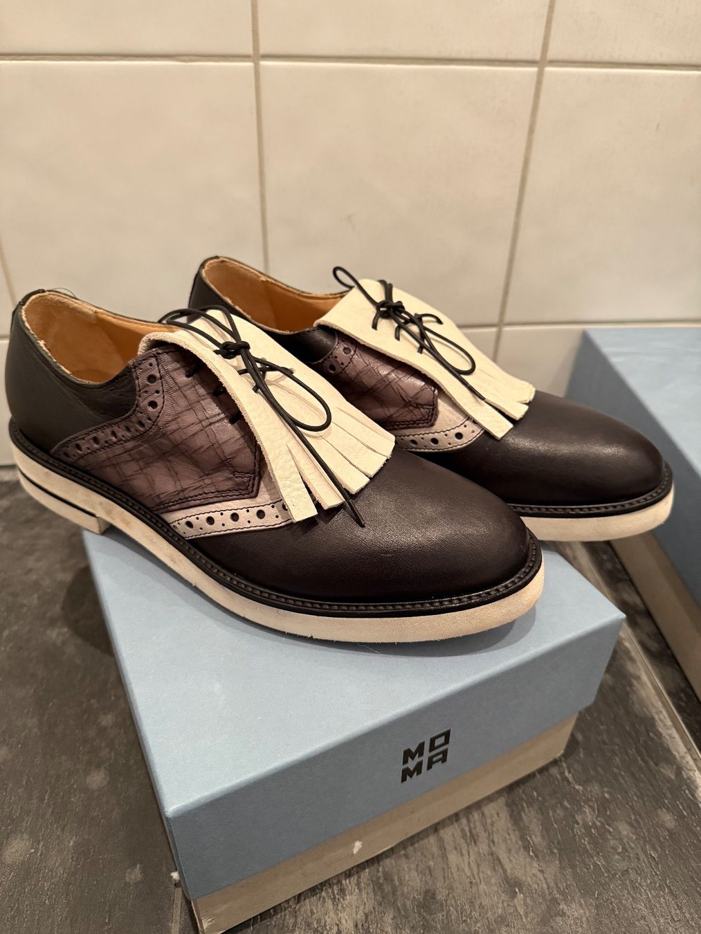 Moma Scarpe da uomo: Moma Schuhe Farbig Gr. 42 – Usato da Chur venduto da spicebone 1