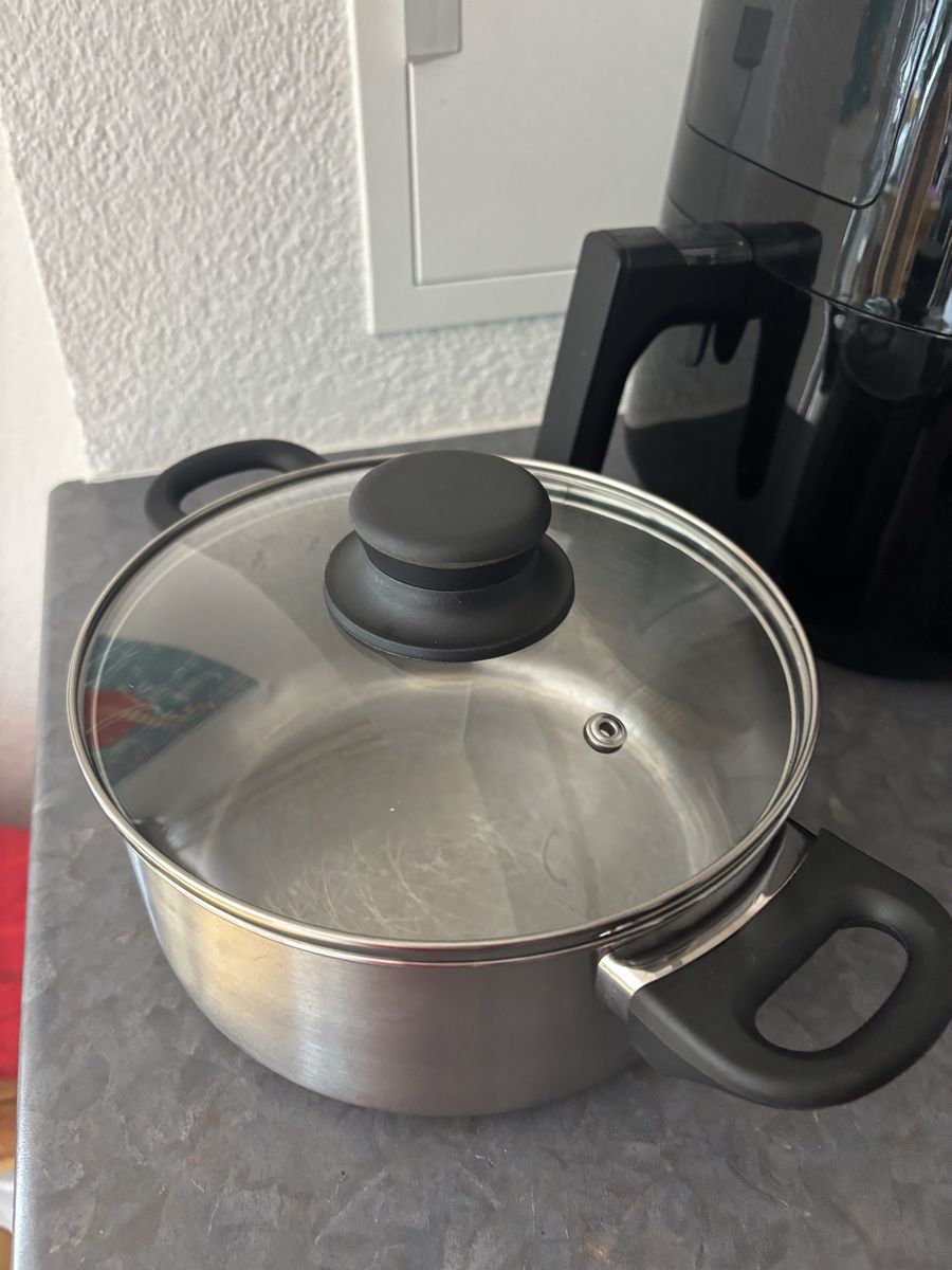 Ikea Pentole: Pot with lid – Usato da Zürich venduto da beg_c6l2 1