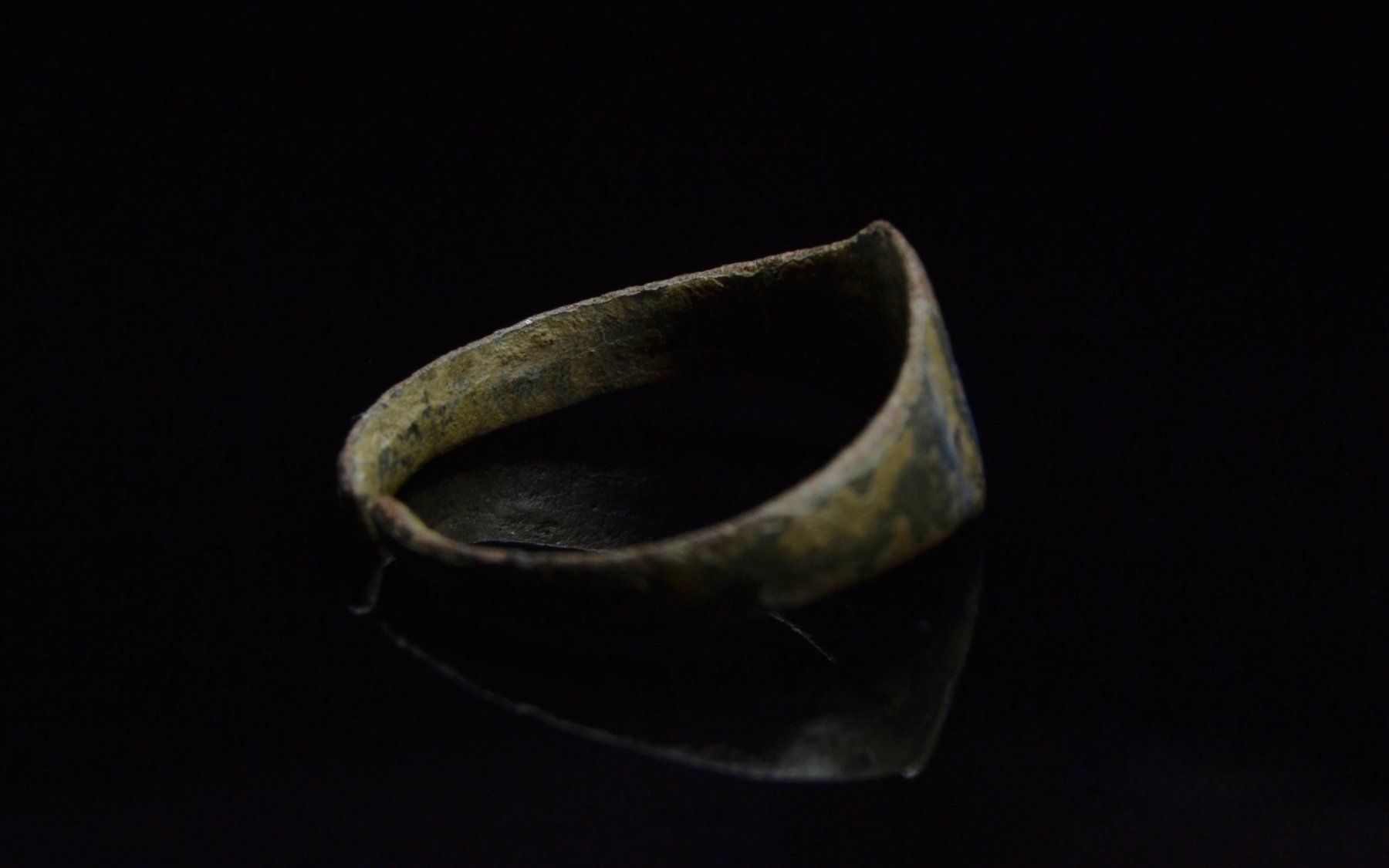 Anelli: Bronzering ca. 10.–15 Jh. – Usato da Winterthur venduto da MountOlympus 3