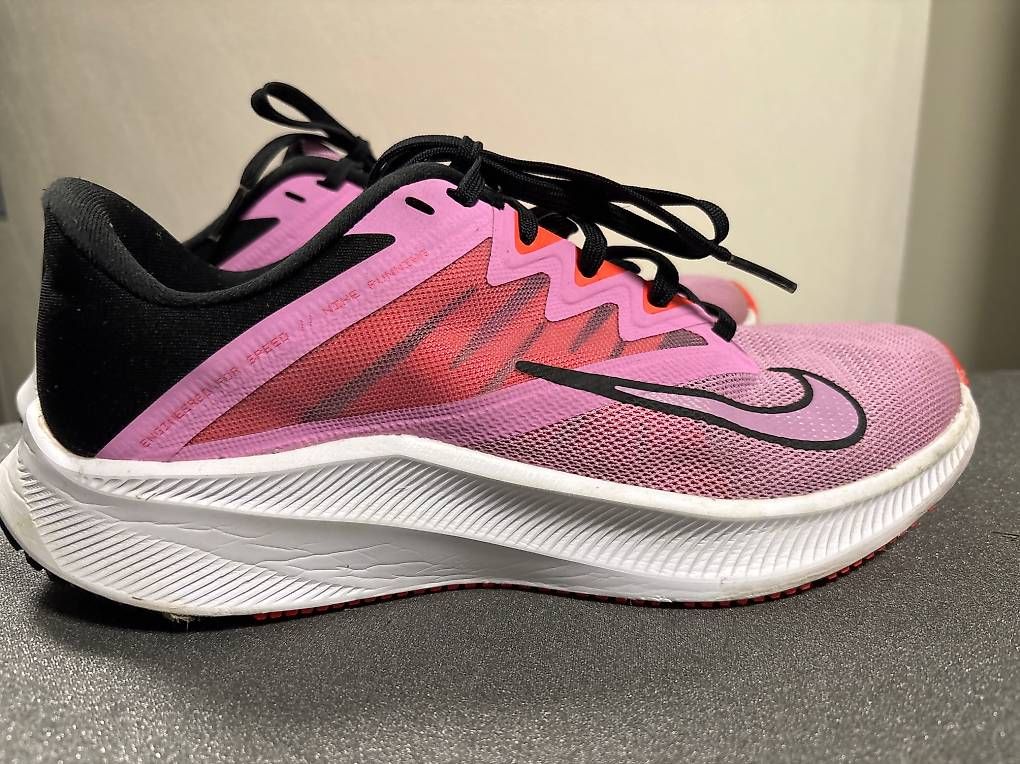 Scarpe da donna: Nike Running Schuh Grösse 41 – Usato da Stettlen venduto da Sim78one