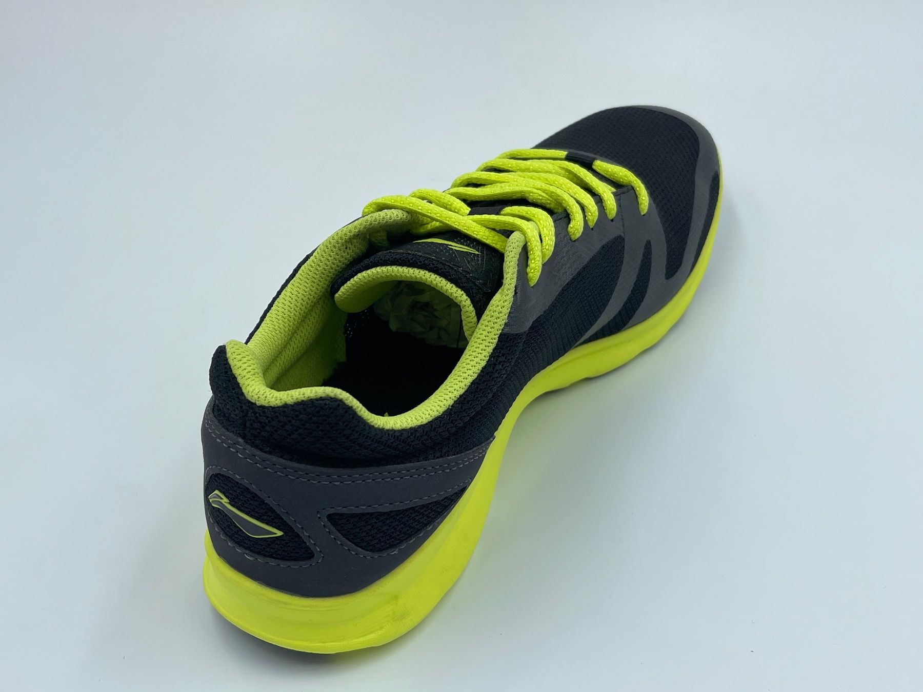 Scarpe da uomo: Li-Ning Running A335 Gr. 41 2/3 – Nuovo e nell'imballaggio originale da Spreitenbach venduto da Opfikoner1 1