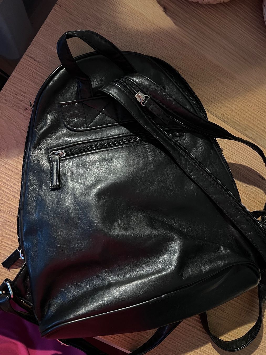 Rucksäcke: Sac à dos noir en similicuir – Neu (gemäss Beschreibung) aus Charmey (Gruyère) von ya_12 4