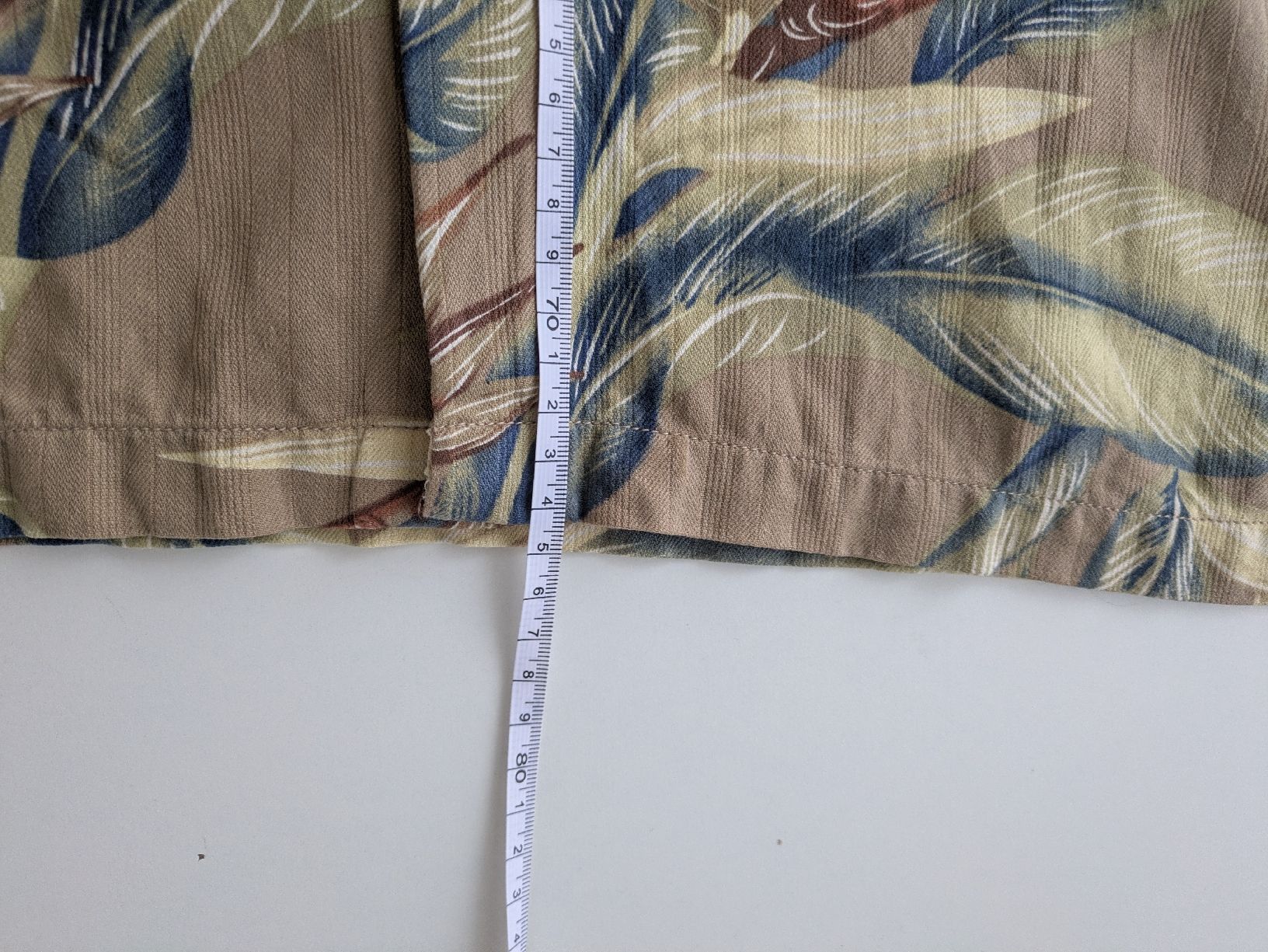 Camicie: Seidenhemd  KONA KAI Grösse L braun gemustert  – Usato da Rorschach venduto da joh_v2y2 3