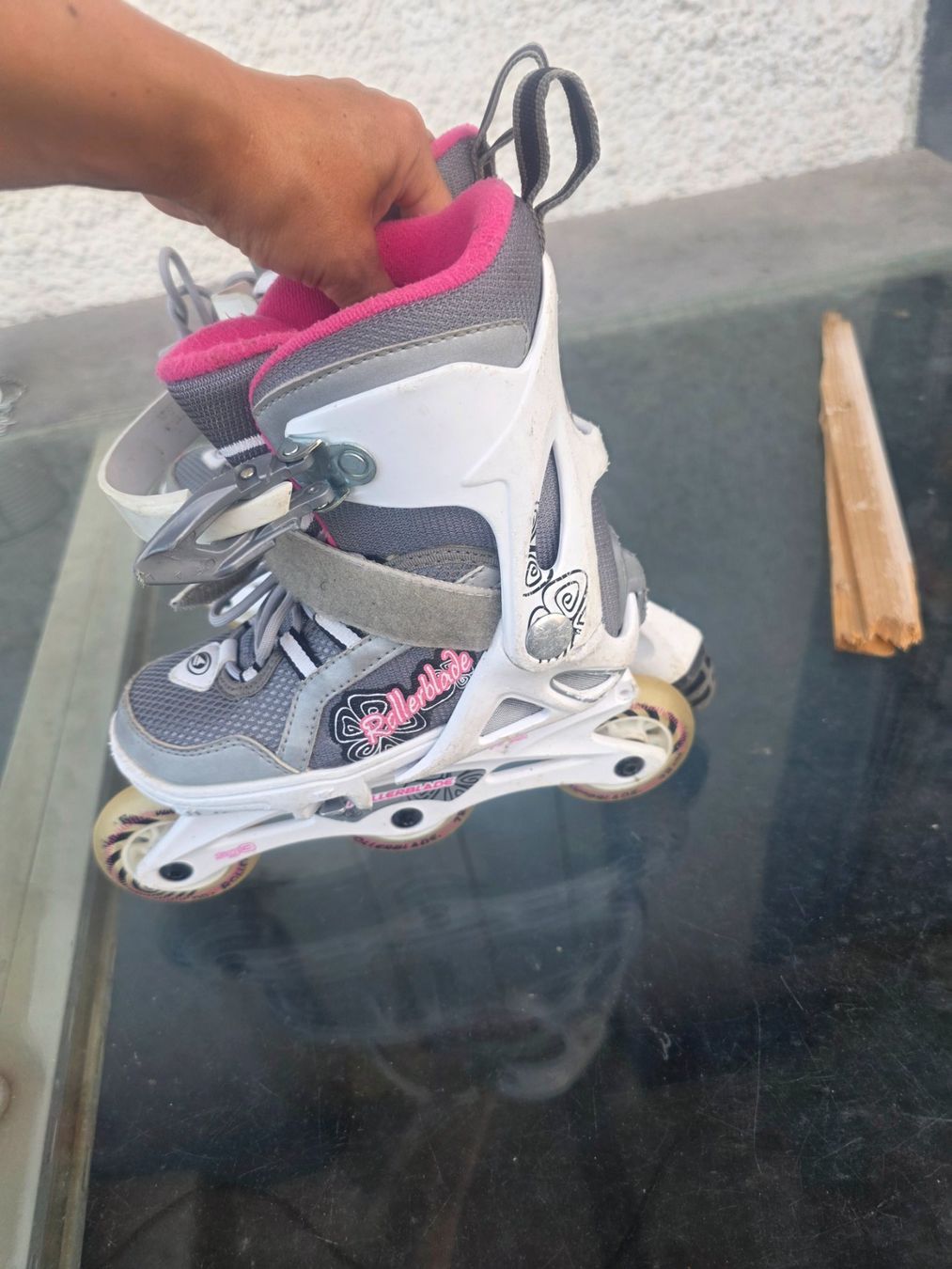 Patins à roul. & inline: Inlineskates Rollerblade Mädchen Grösse 28-32 verstellbar – D'occasion à Wichtrach par Elenagonzi 2