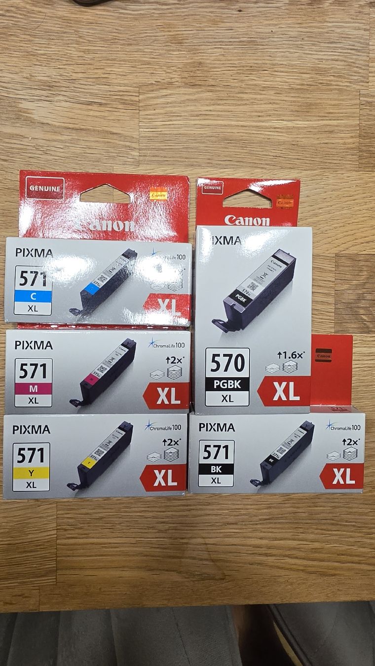 Canon Cartouches & Toner: Canon Pixma XL printer cartridges – Neuf avec emballage d'origine à Au ZH par lucaspinto