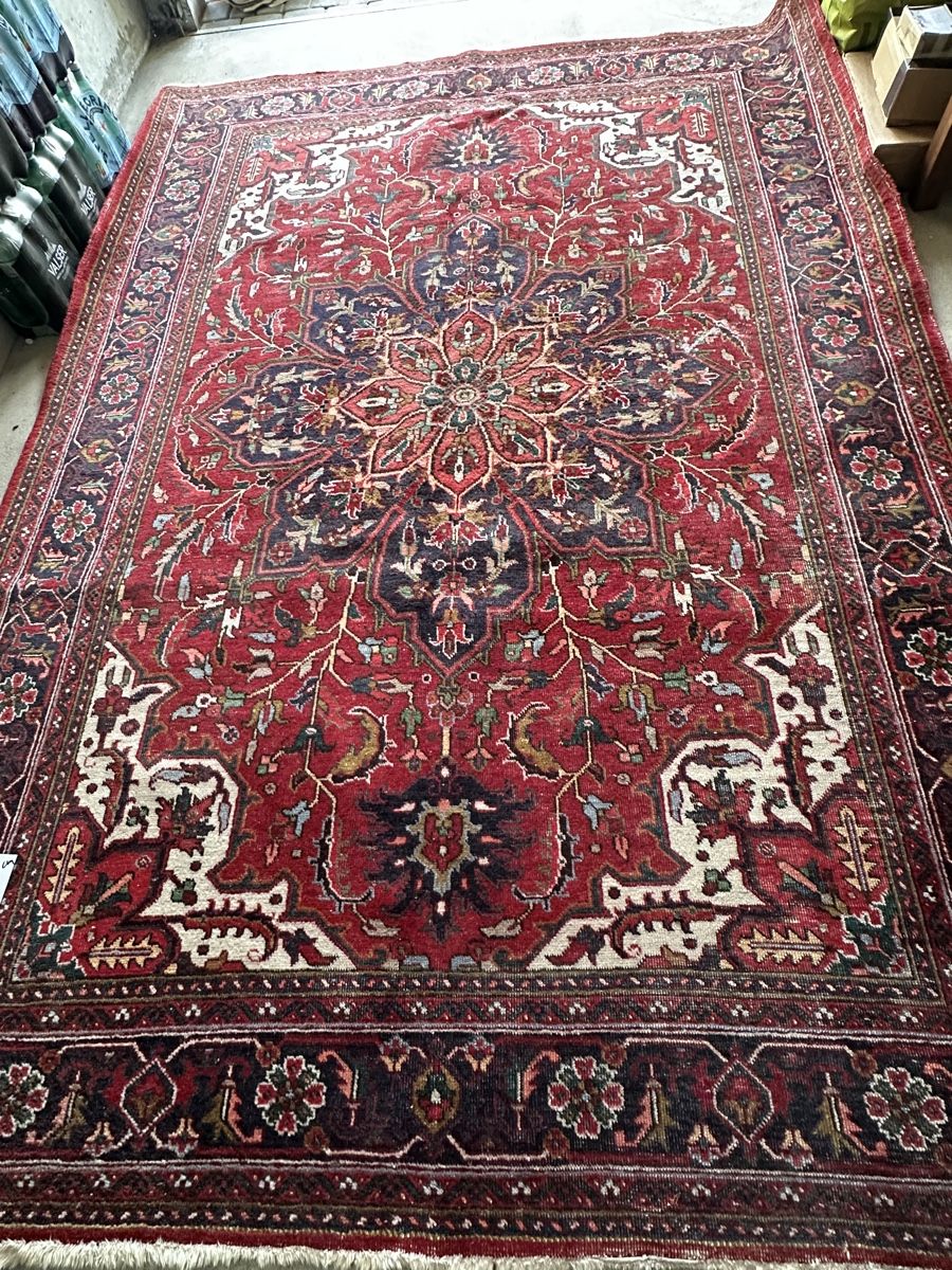 Teppiche: ORIENT TEPPICH AB 1 FR. – Gebraucht aus Schüpfen von TOY-58 4