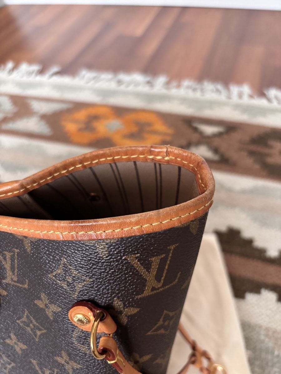 Louis Vuitton Sacs femmes: Louis Vuitton Neverfull MM Monogram – D'occasion à Wallisellen par littlesnail 4