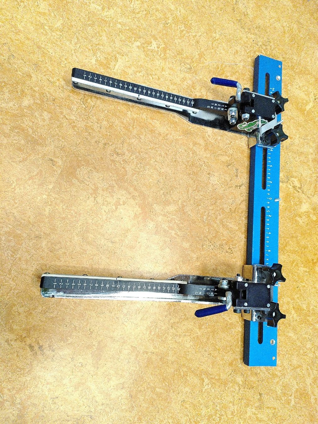 Supporti a parete: Gator Fast Clamp Spannvorrichtung – Usato da Cazis venduto da milch635