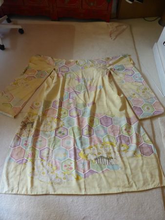 KIMONO FRAUEN FURISODE 1 JAPAN 100% SEIDE ANTIK 1950 -SAUBER