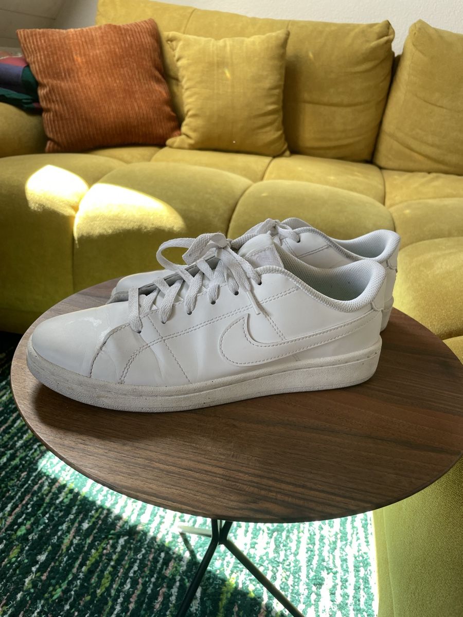 Nike Scarpe da donna: Weisse Nike Schuhe, Grösse 42 – Usato da Kriens venduto da Noemijulia7 1