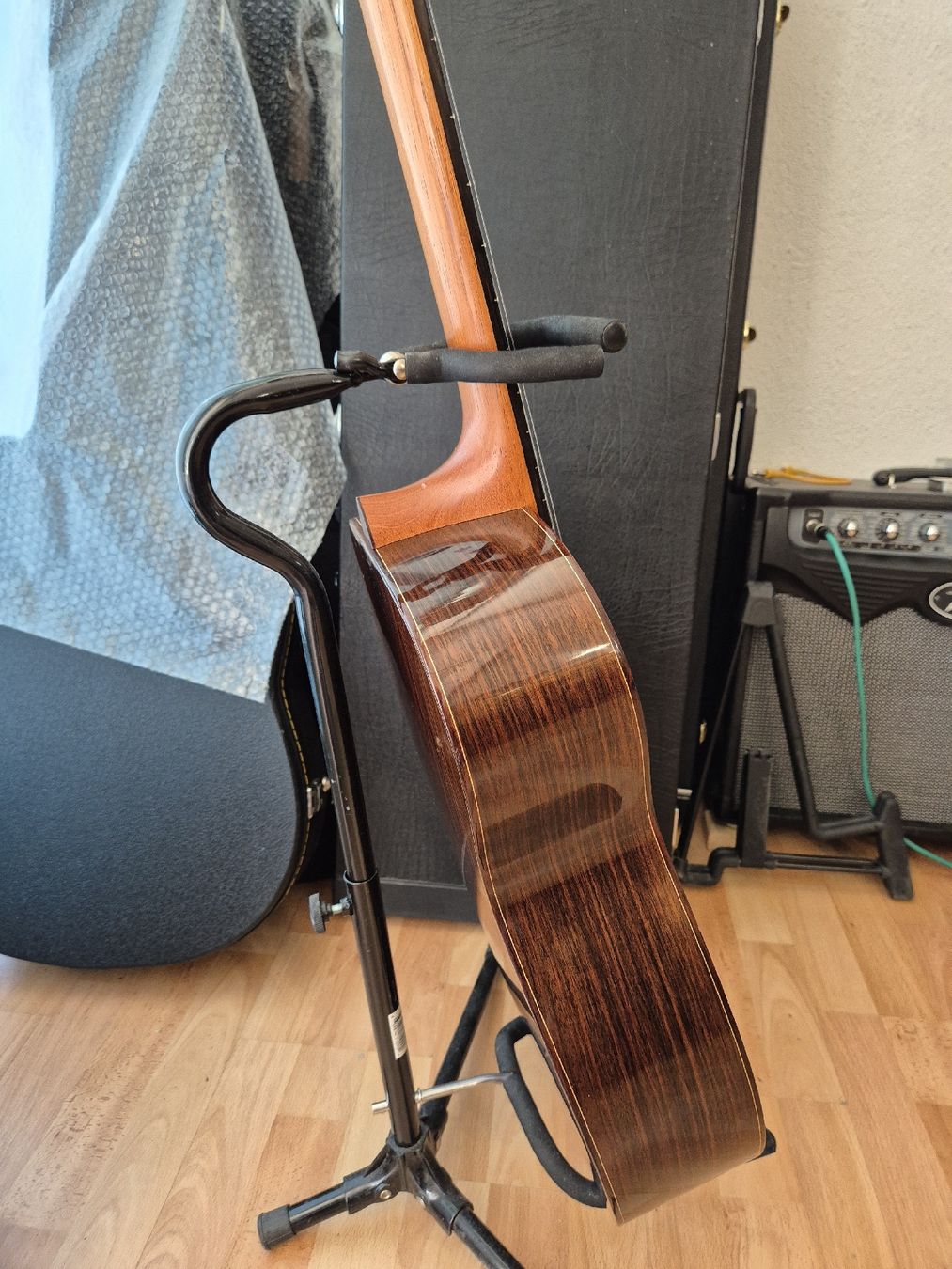 Strumenti musicali: lakewood Gitarre Linkshänder – Usato da Dielsdorf venduto da 7TheRockDoc9 7