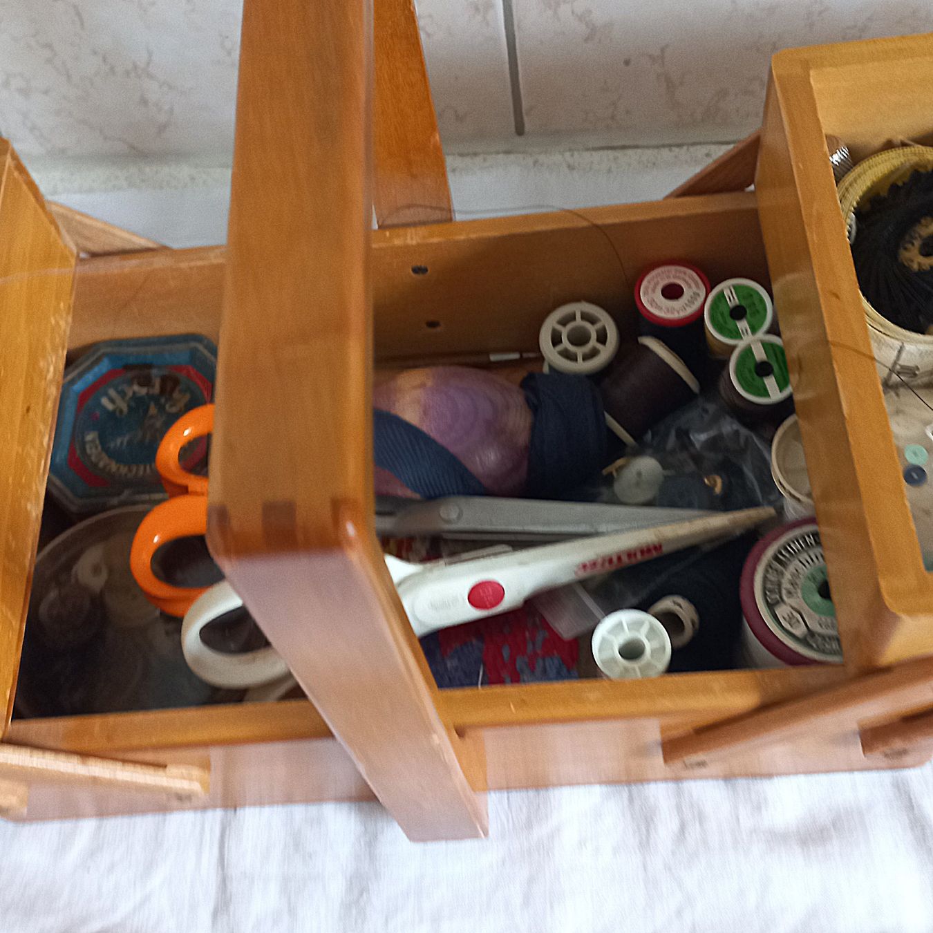Altro in Bricolage: Nähkasten mit Inhalt – Usato da Baar venduto da 2cvbaar 2