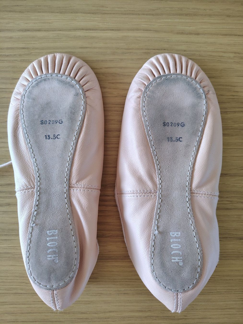 Bloch Schuhe für Mädchen: Bloch-Ballettschuhe aus Leader Grosse 33.5 – Gebraucht aus Dättwil AG von dia_6cbv 3