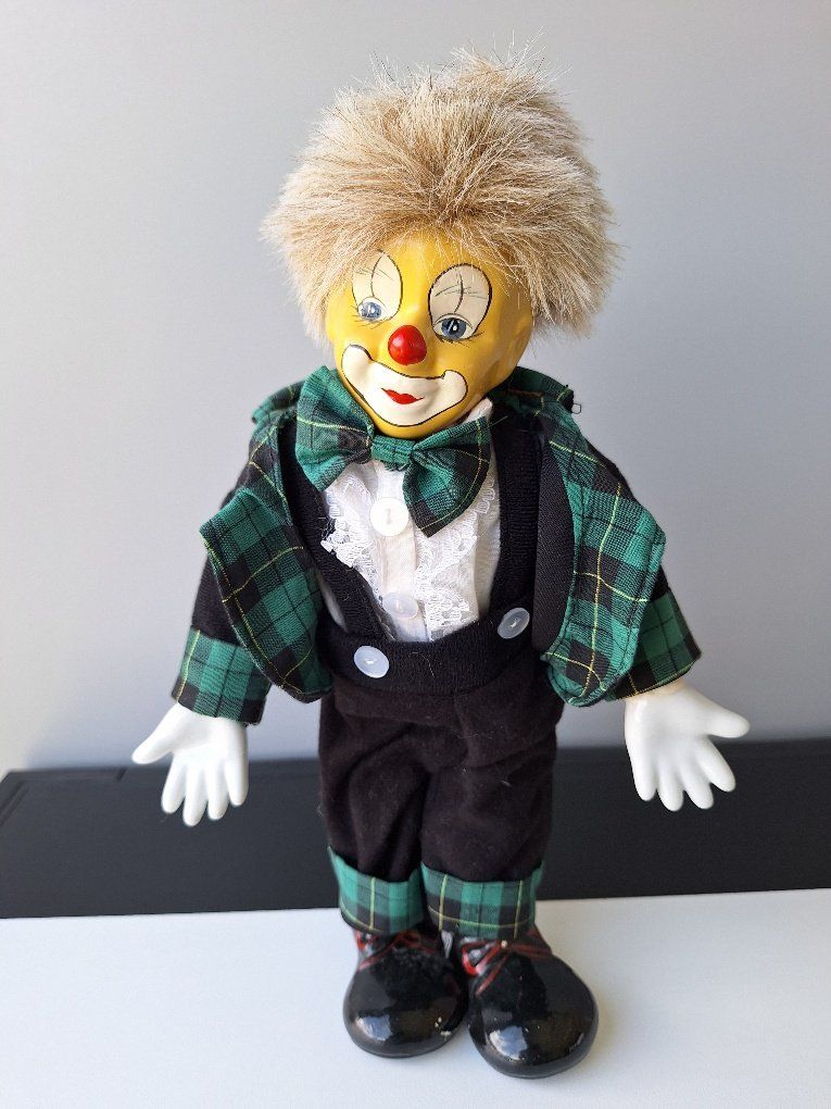 Bambole: clown, selon photos – Nuovo (secondo la descrizione) da Saxon venduto da flicfloc