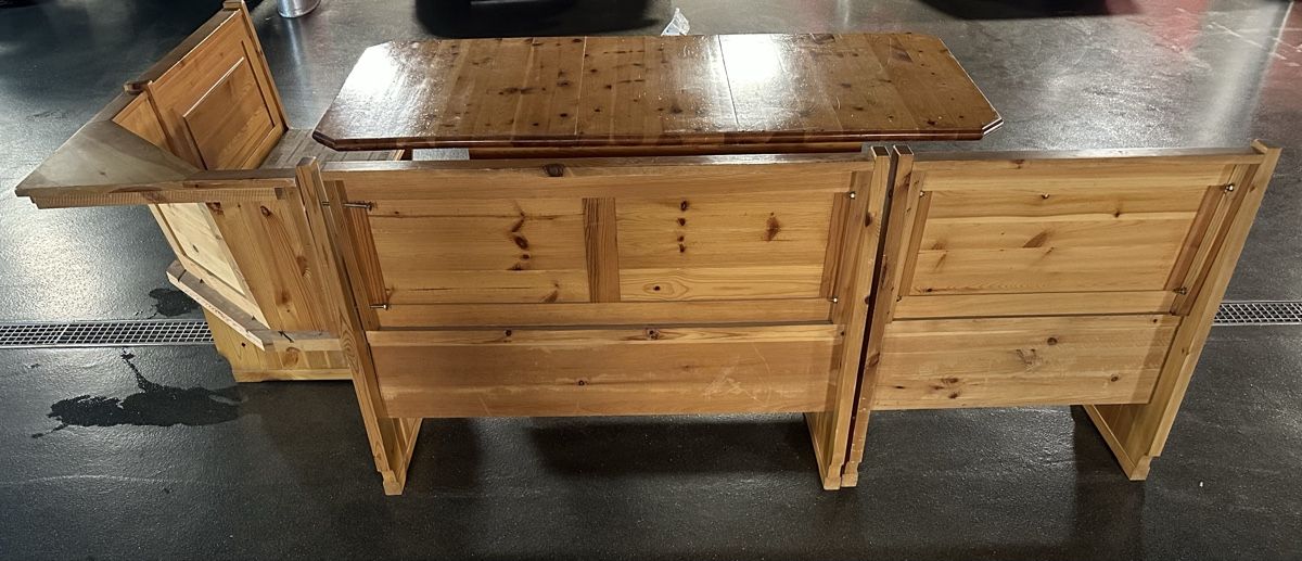 Tables: Eckbank mit Tisch – D'occasion à Hergiswil NW par Ilagos 2
