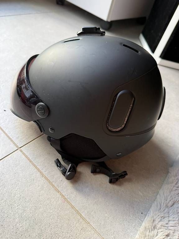 Caschi: Casco sci Wedze con visiera M-L nero  ottimo stato – Usato da Claro venduto da jtss90 1