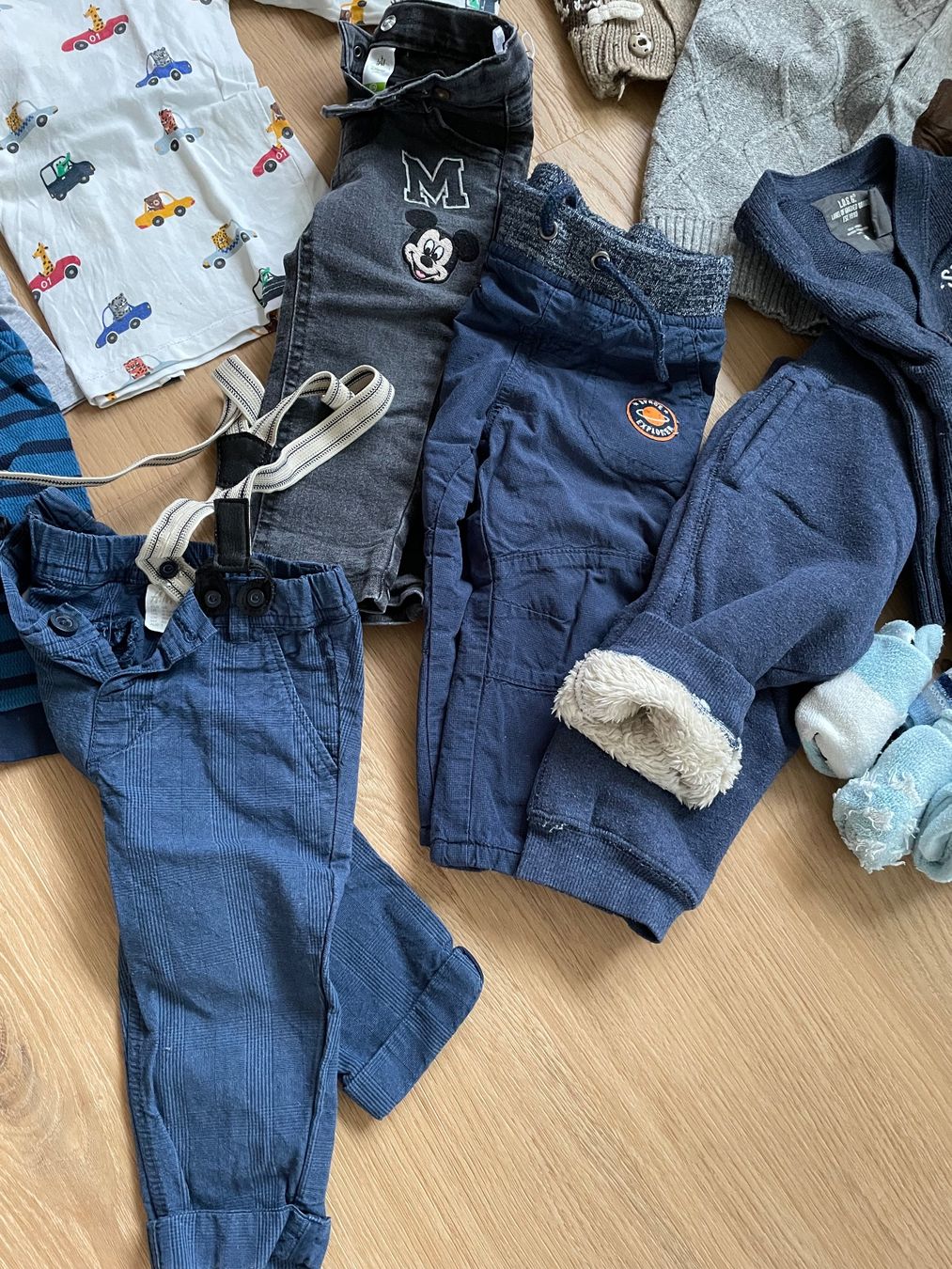 Lotti & Set di vestiti: Jungen Kleiderpaket Grösse 80 Herbst / Winter – Usato da Ibach venduto da murmeli1899 3