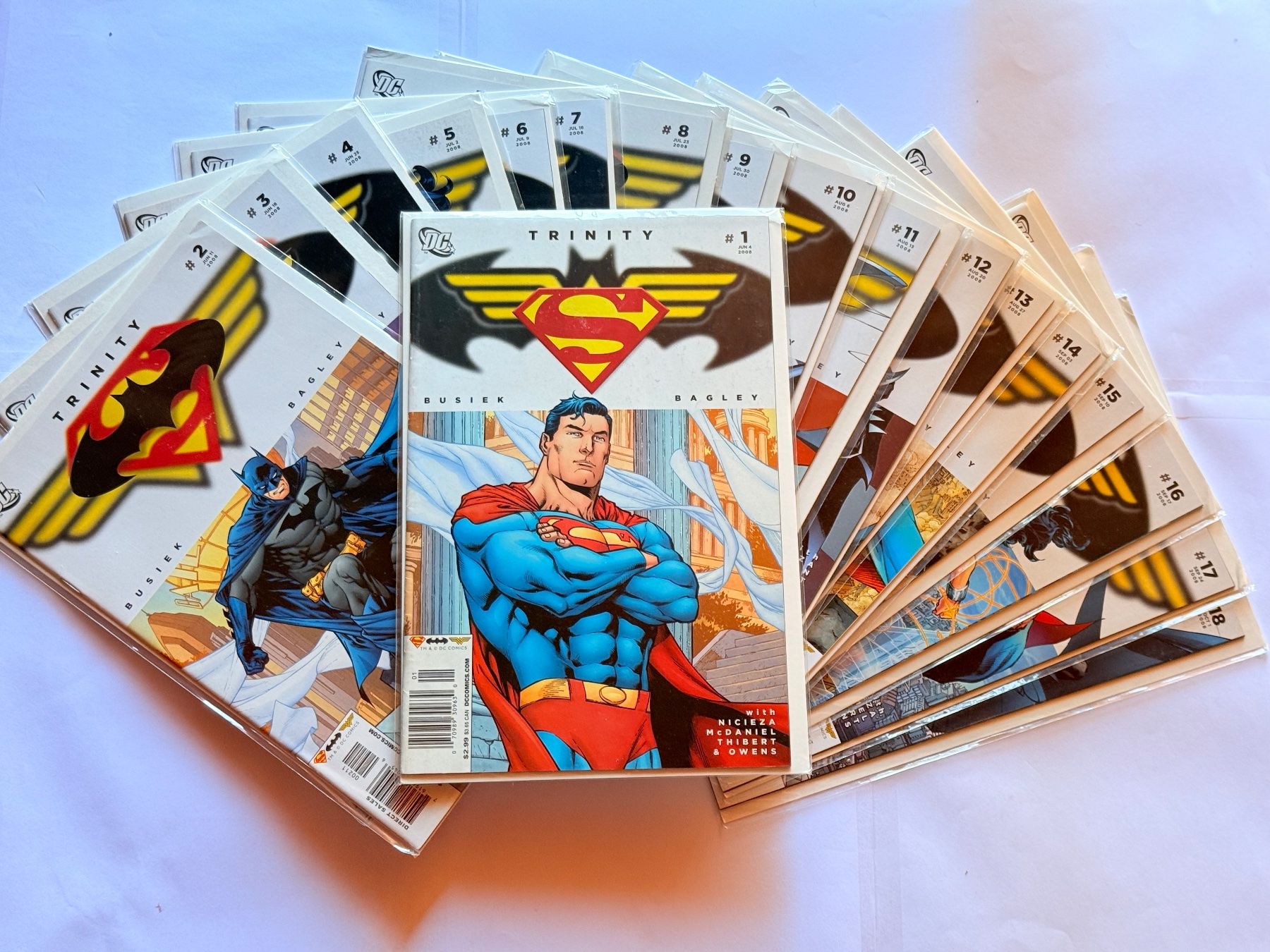 Fumetti: DC Comics Trinity Serie Komplett #1-18 English, New. – Nuovo e nell'imballaggio originale da Zuerich venduto da SonderArt-Wertgut