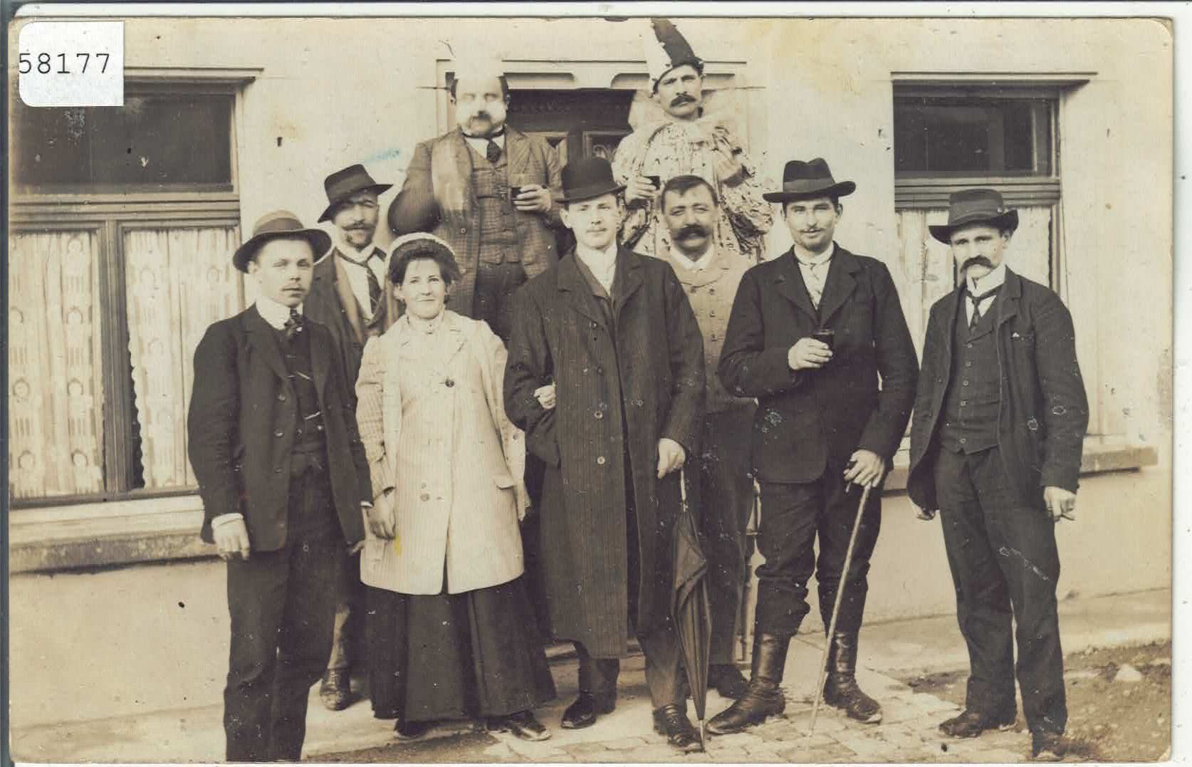 Cartoline postali: Glarus - Fasnacht – Usato da Ettingen venduto da Kartenplanet