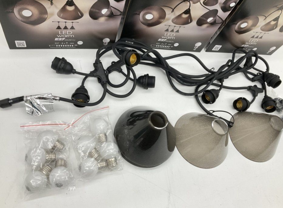 Ghirlande e barre luminose: Neue LED Lichterkette – Nuovo e nell'imballaggio originale da Buchs SG venduto da sem_vd5r 1