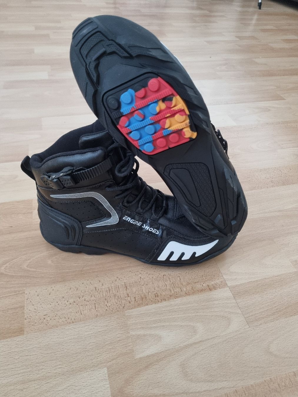 Scarpe da uomo: leichte motorradschuhe – Nuovo (secondo la descrizione) da Wädenswil venduto da fue_byf2 1