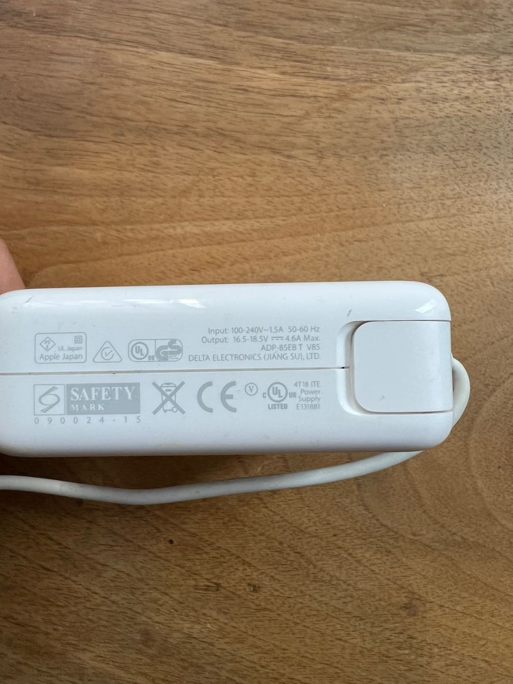 Apple Ladegerät: Macbook Ladekabel – Gebraucht aus Ringgenberg BE von Republic_Of_Gamers 2