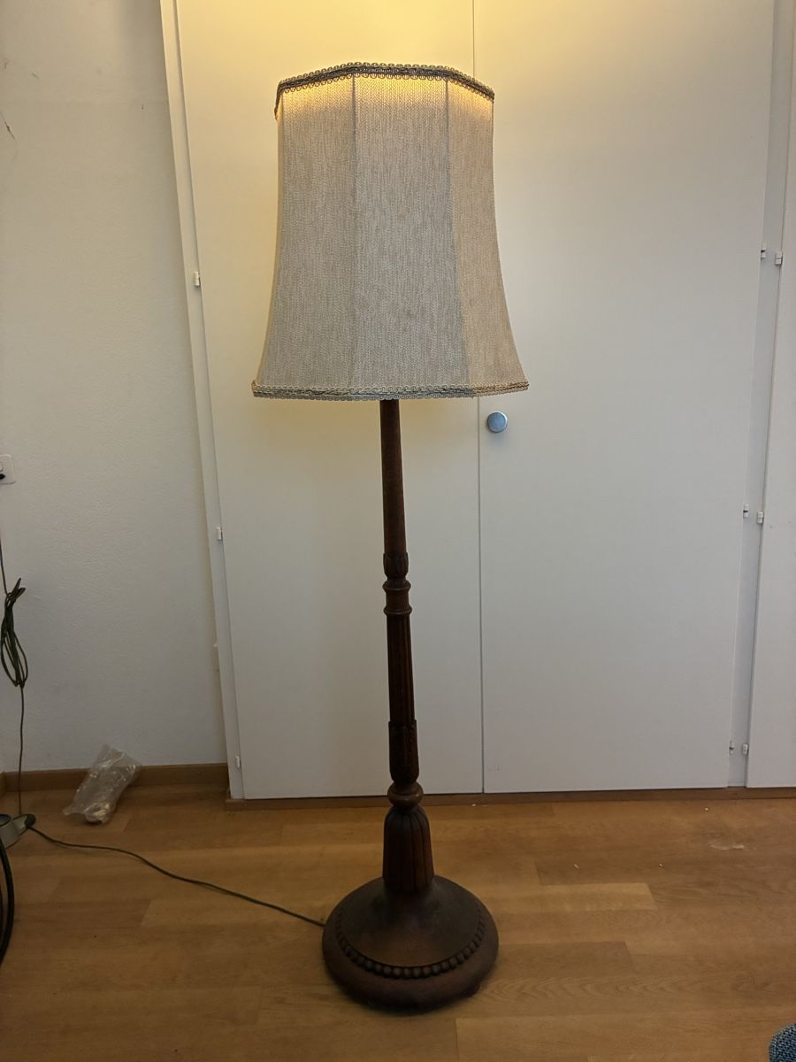 Lampade: Vintage Stehlampe mit Stoffschirm – Usato da Zürich venduto da Orvault 3
