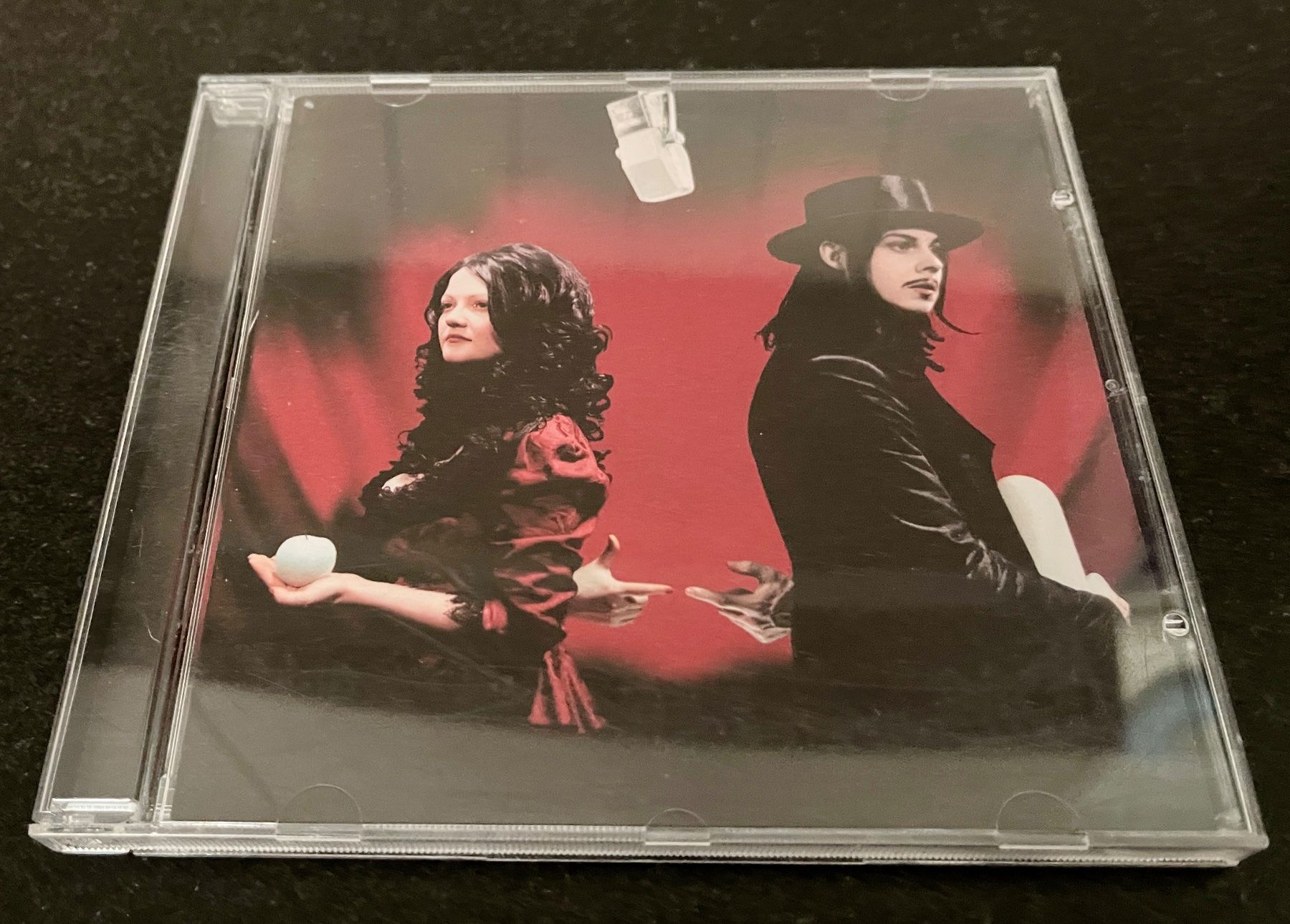CD: The White Stripes - Get Behind Me Satan – Usato da Bern venduto da hippoism