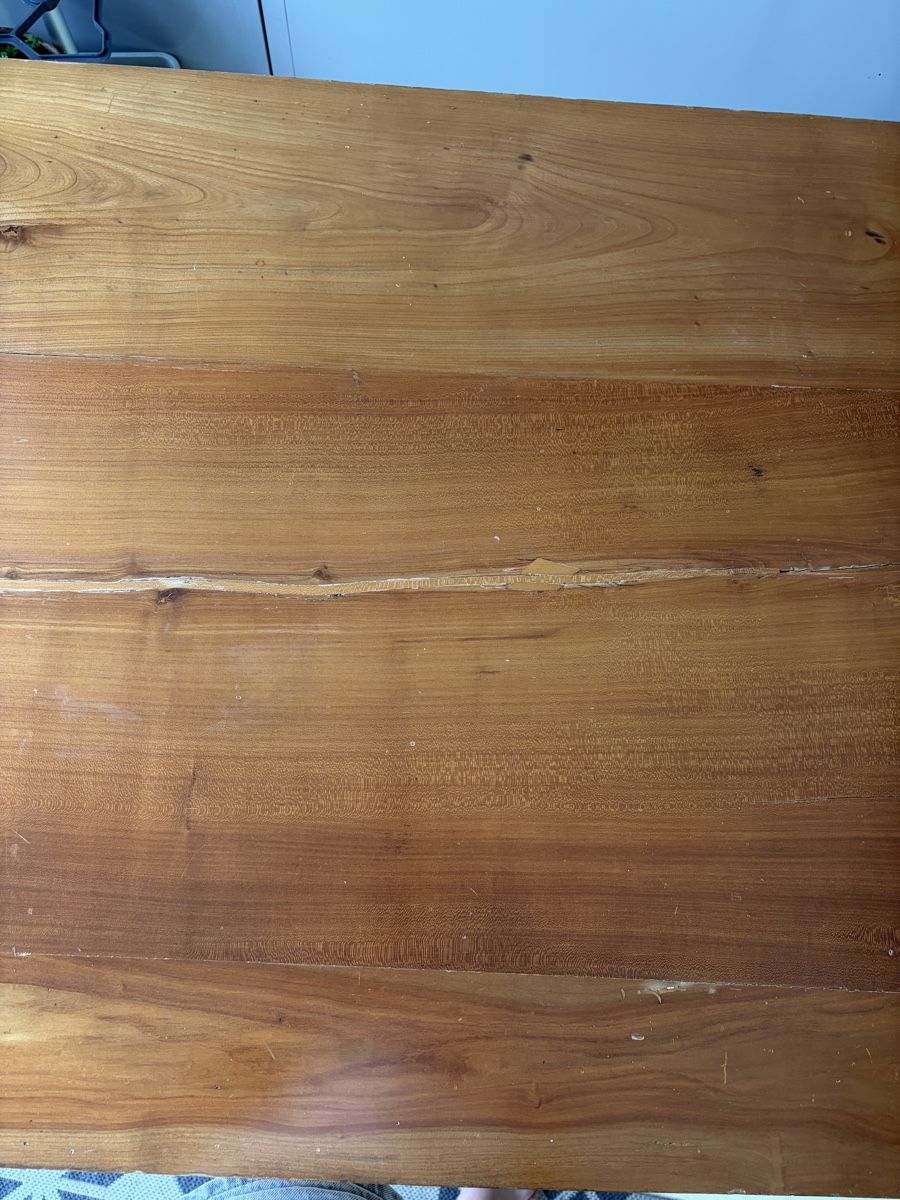 Tables: Antiker Holztisch mit Messingecken – D'occasion à Belp par Fam_Beutler 6