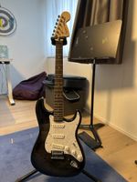 Squier Stratocaster E-Gitarre inkl. Tragetasche
