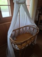 Rattan-Babybett mit Naturmatratze