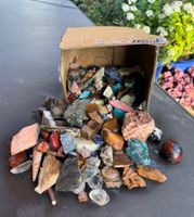 Kiste Mineralien/ Edelsteine gemischt