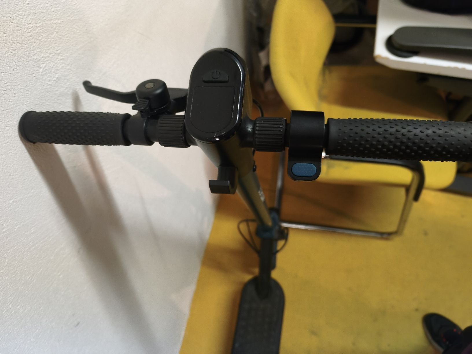 Scooters: SOFLOW E-Scooter – funktioniert, vermutlich Sensorfehler  – Defekt aus Chur von tun_dy8m 2