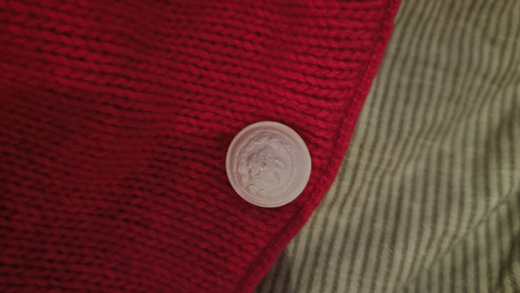 Maglioni & Felpe: Pull rouge mérinos Zadig&Voltaire – Nuovo (secondo la descrizione) da Vevey venduto da fer3ica 3