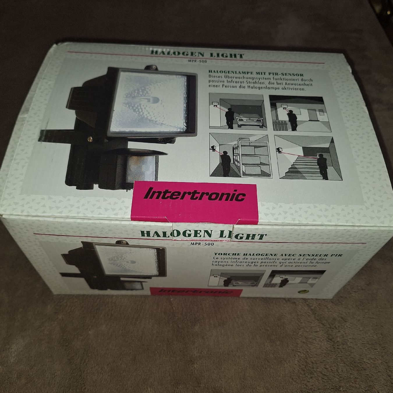 Lampes: Halogenlampe mit PIR Sensor (1) – Neuf (Voir description) à Winterthur par Goldpipau