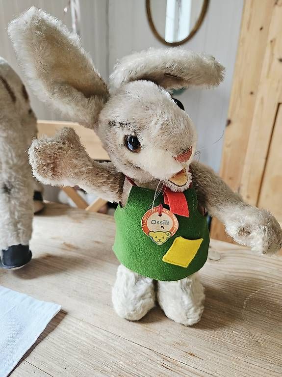 Spielzeuge: Steiff Hase Ossili – Gebraucht aus Neftenbach von Wummwila