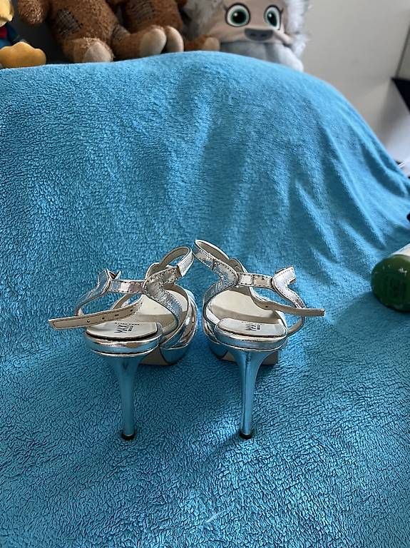 Scarpe da donna: Echt Leder High Heels silber Marke Max – Usato da Remetschwil venduto da Rory_89 2