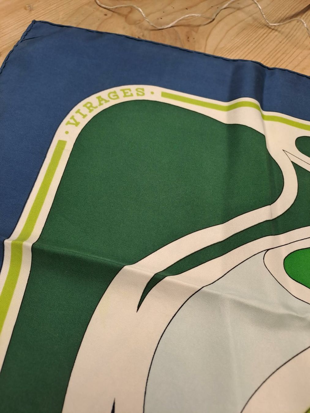 Foulard & Sciarpe: Foulard Hermes – Usato da La Chaux-de-Fonds venduto da Emmaus2300CDF 1