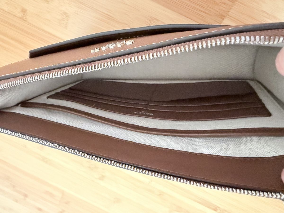 Bally Sacs: Bally clutch bag brown leather monogram with strap – D'occasion à Biel-Benken BL par LYH 6