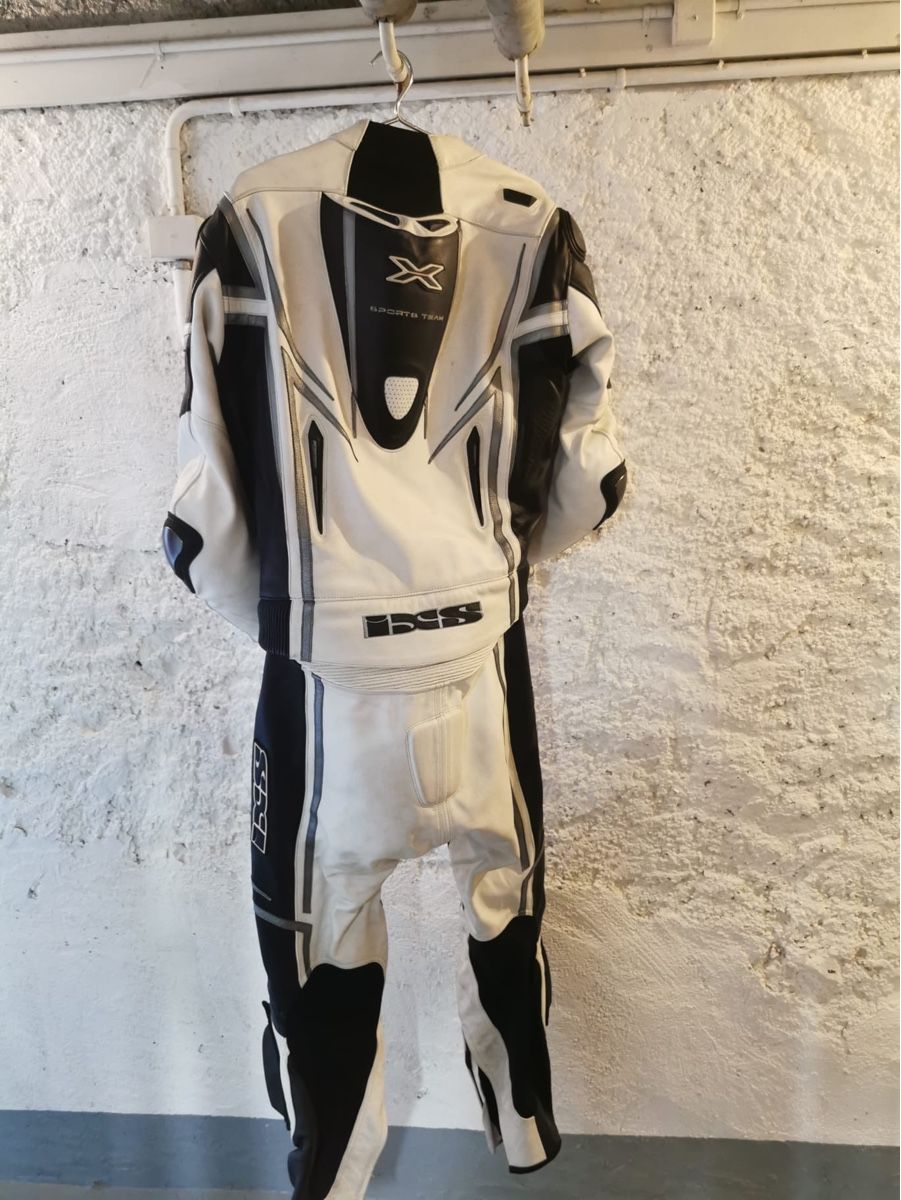 IXS Completi: IXS Lederkombi Motorrad Zweiteiler – Usato da Näfels venduto da carlaleuz 1