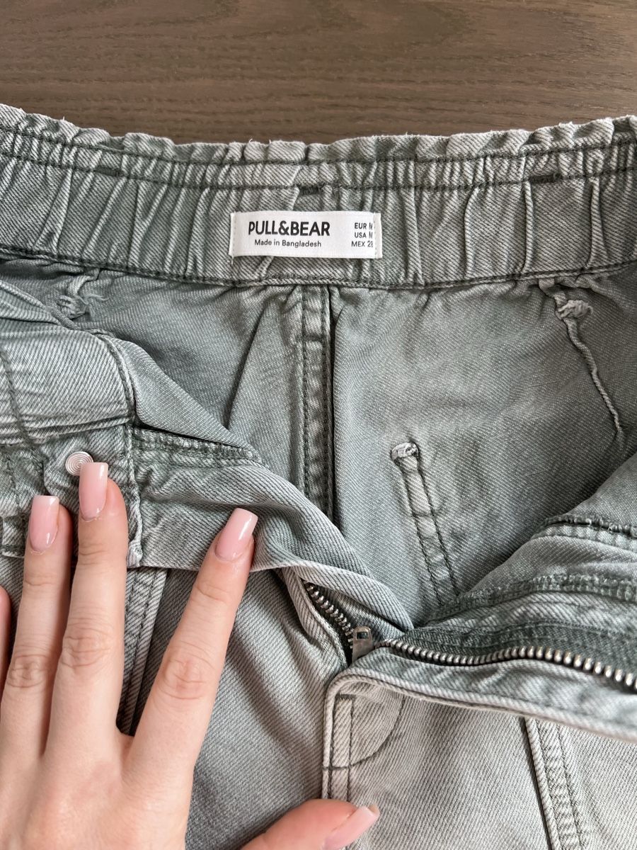 Pull&Bear Pantaloni: Pull&Bear Shorts – Usato da Kriens venduto da Krienserin_T 5