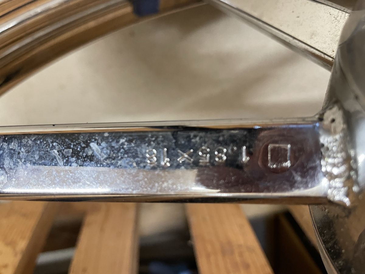 Pneus & Roues: Motor Vorderrad – D'occasion à Reinach BL par Doris85 4