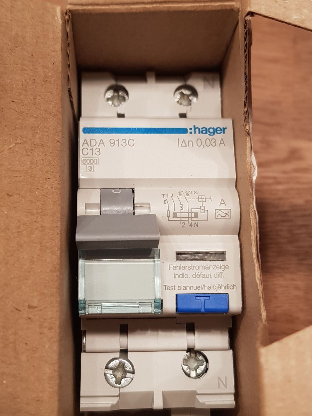 Spine: HAGER FI/LS C13 30mA – Nuovo (secondo la descrizione) da Thun venduto da Topmat