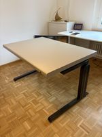 Verstellbarer Schreibtisch/ Bürotisch