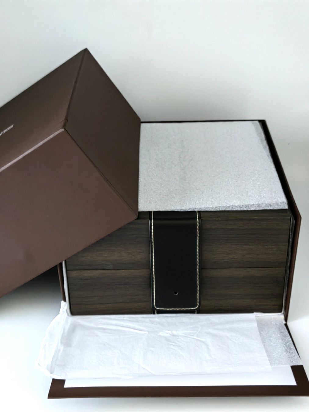 Longines Scatole porta orologi: Original Longines Uhrenbox Holz-Prestige HydroConquest Set – Nuovo e nell'imballaggio originale da Basel venduto da nobby59 2