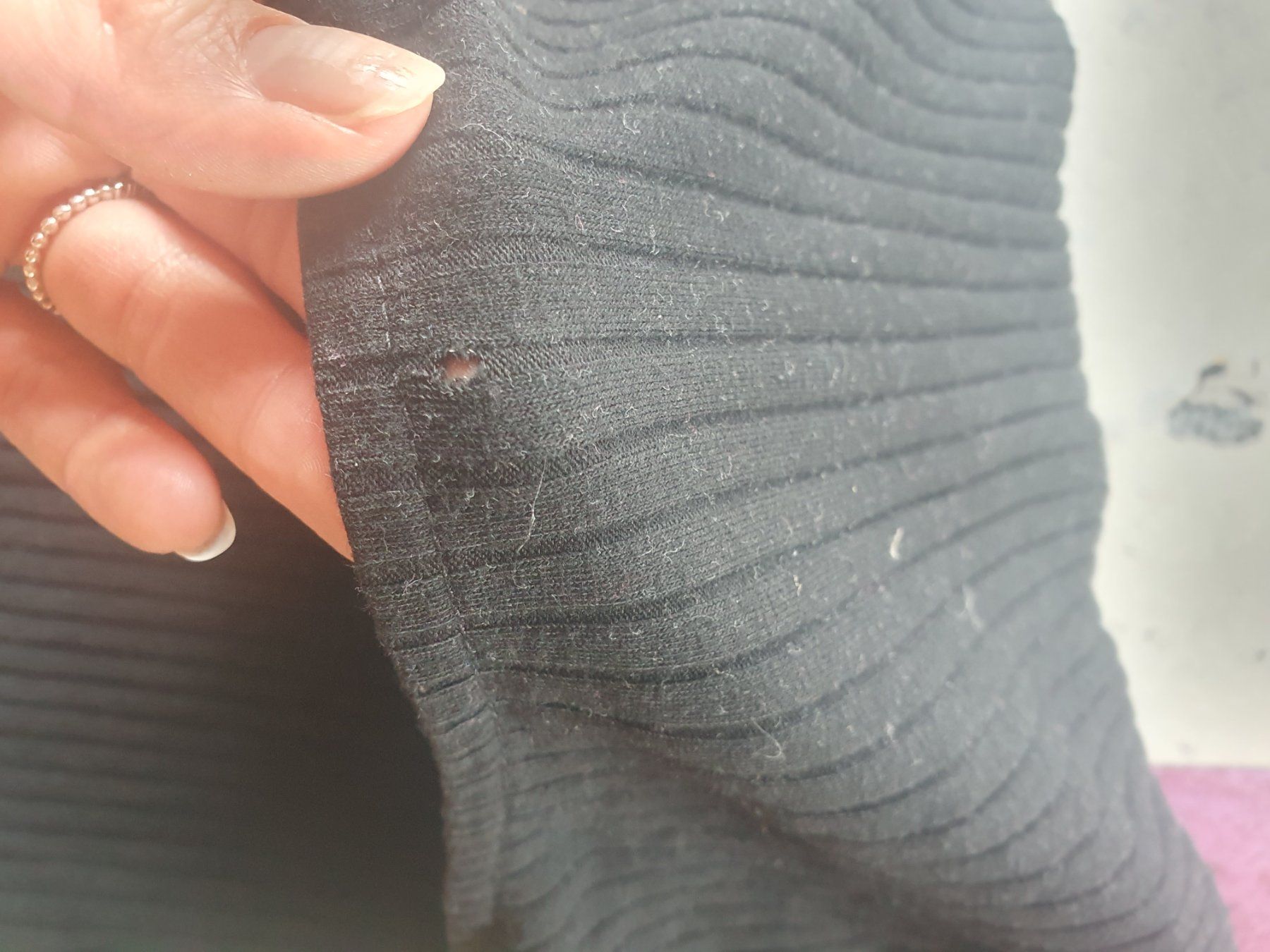 Maglioni & Felpe: Pullover – Usato da Moosseedorf venduto da Sonnenschein.. 3