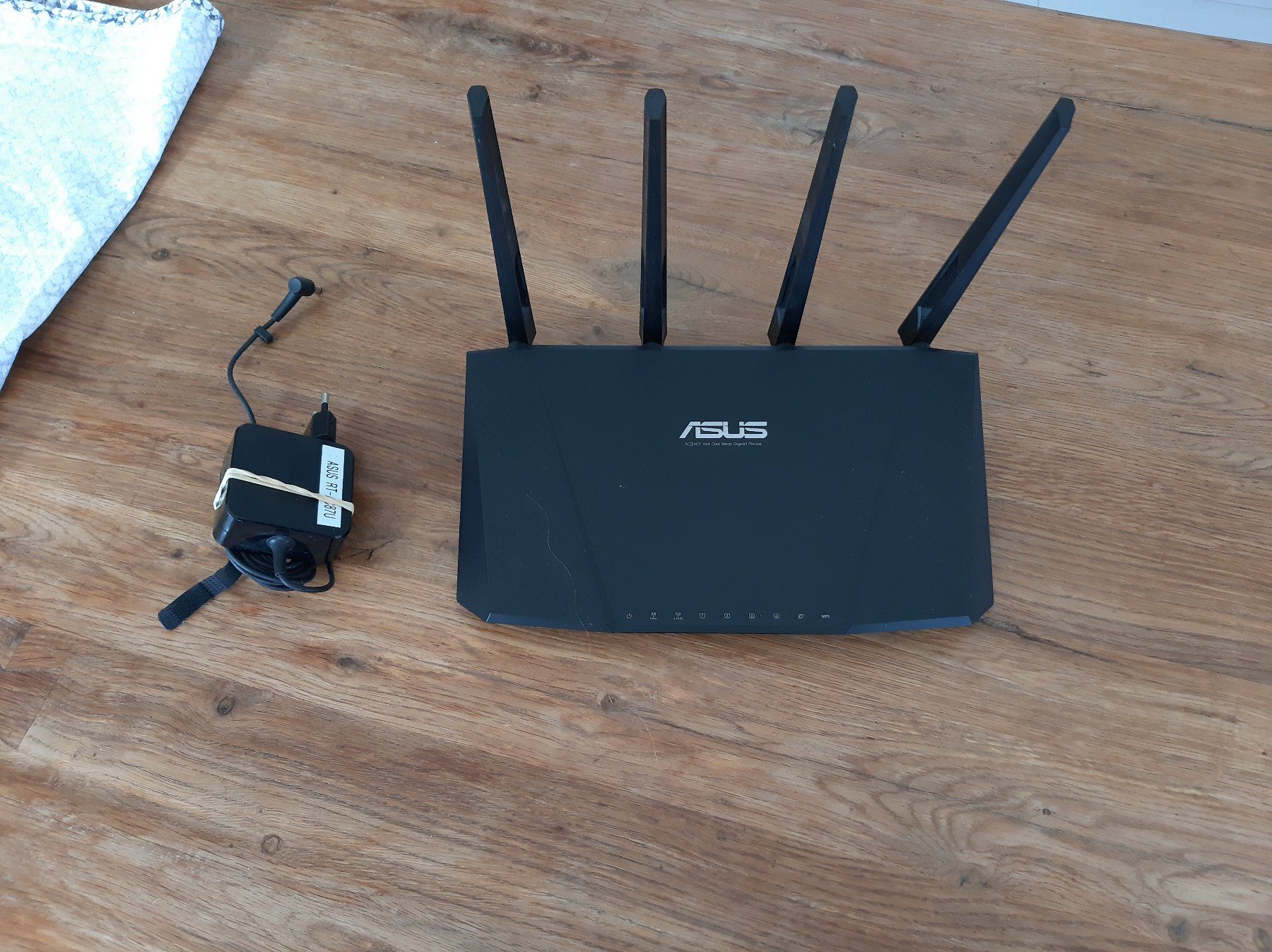 Asus Modem & Router: Asus RT-AC87u, WiFi Router – Usato da Wolfhausen venduto da Dragons01