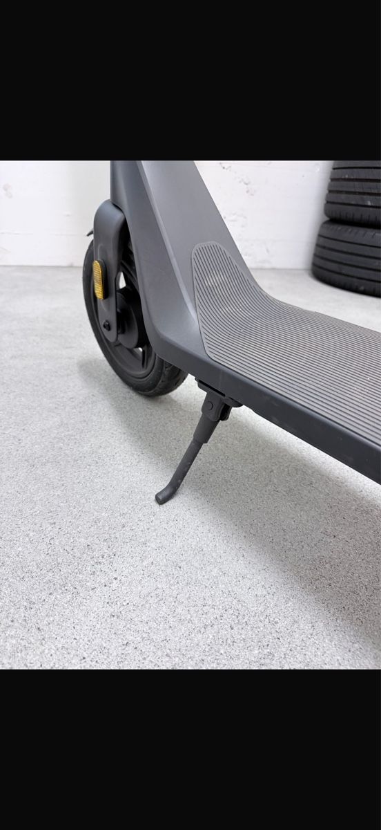 Scooter: E-Scooter mit Blinkerfunktion – Usato da Ennetbürgen venduto da leejlagg 3