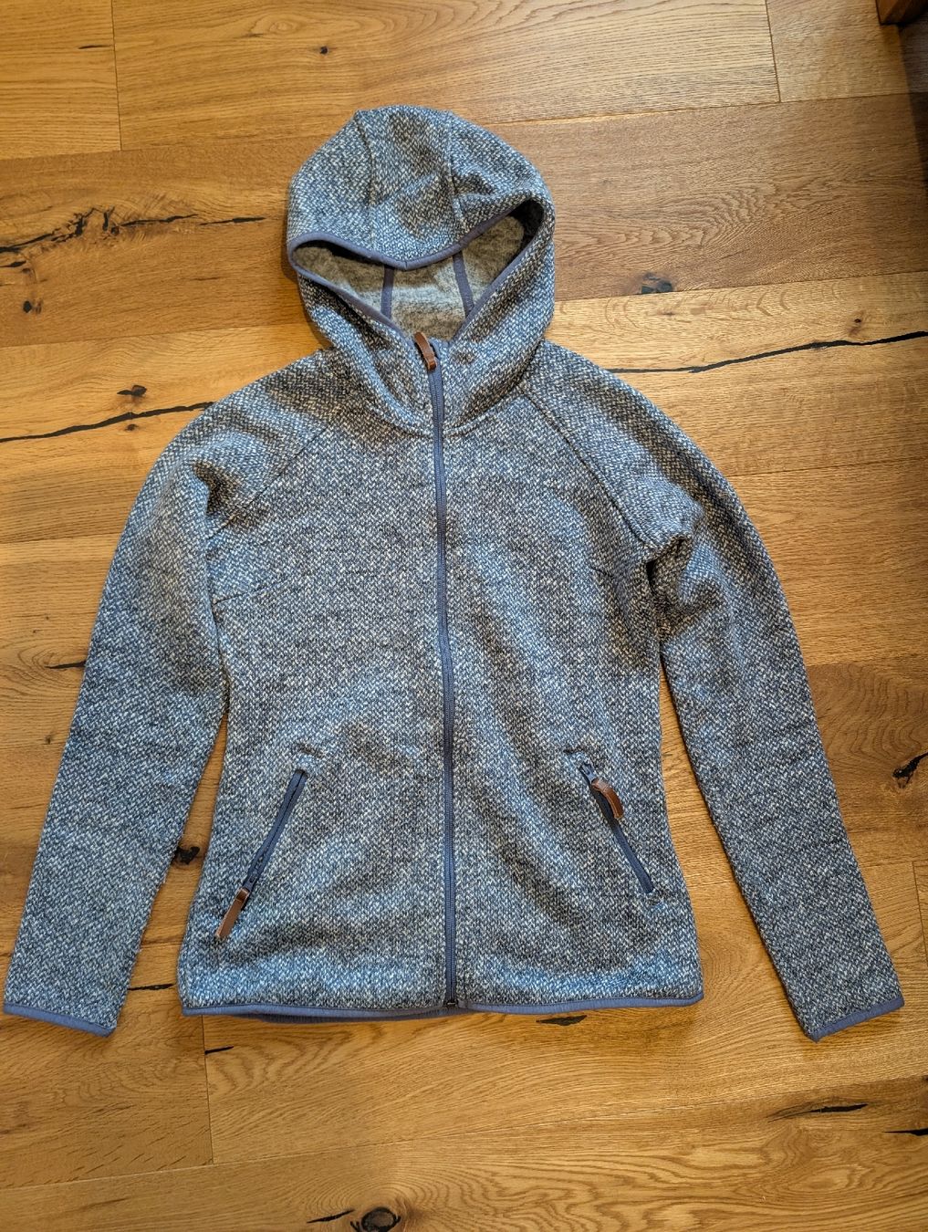 Columbia Jacken: Damen Strickjacke Columbia Gr. M violett – Gebraucht aus Walenstadt von Dorinka